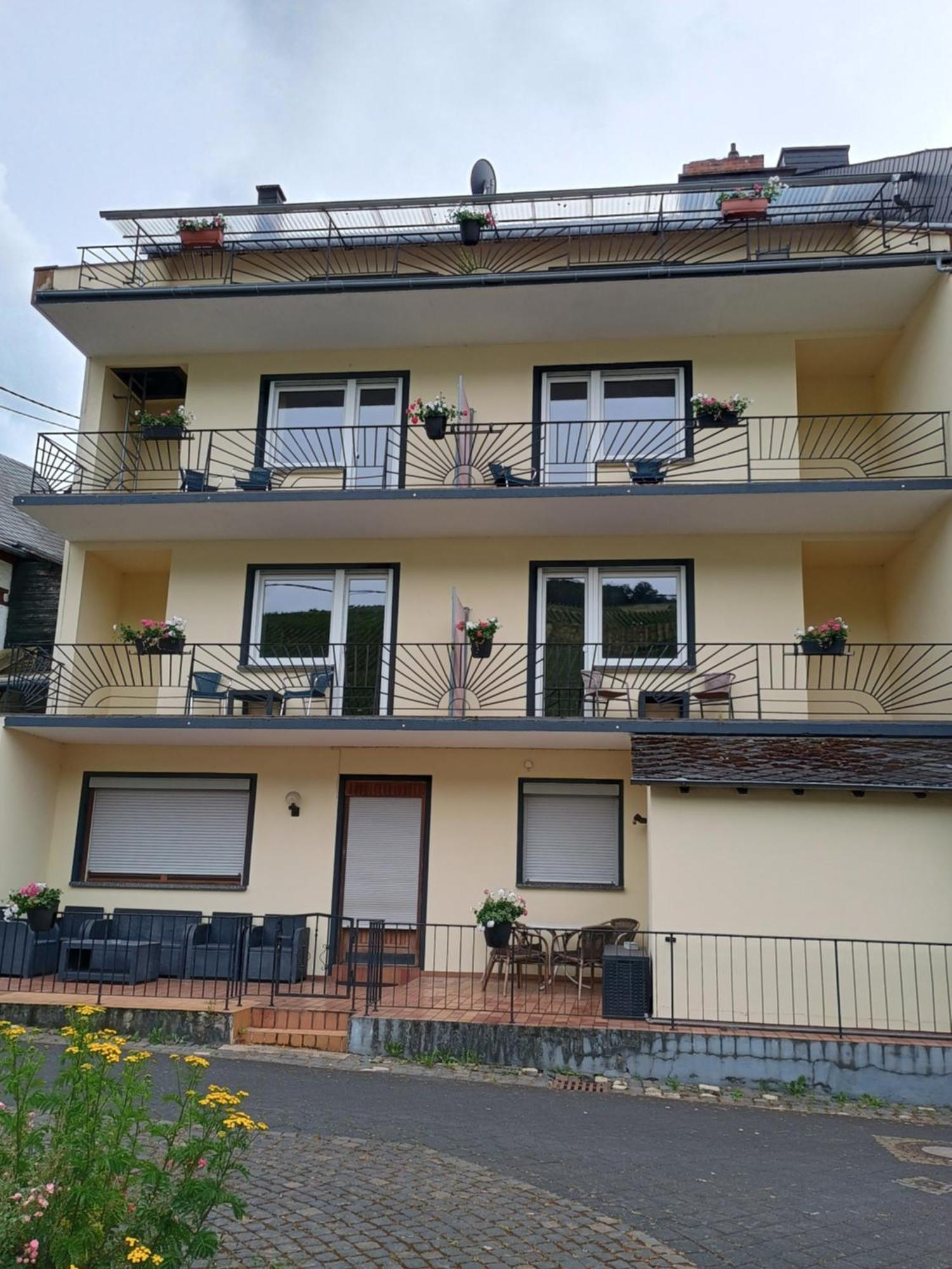 Gasthof Zur Grafschaft Veldenz Экстерьер фото