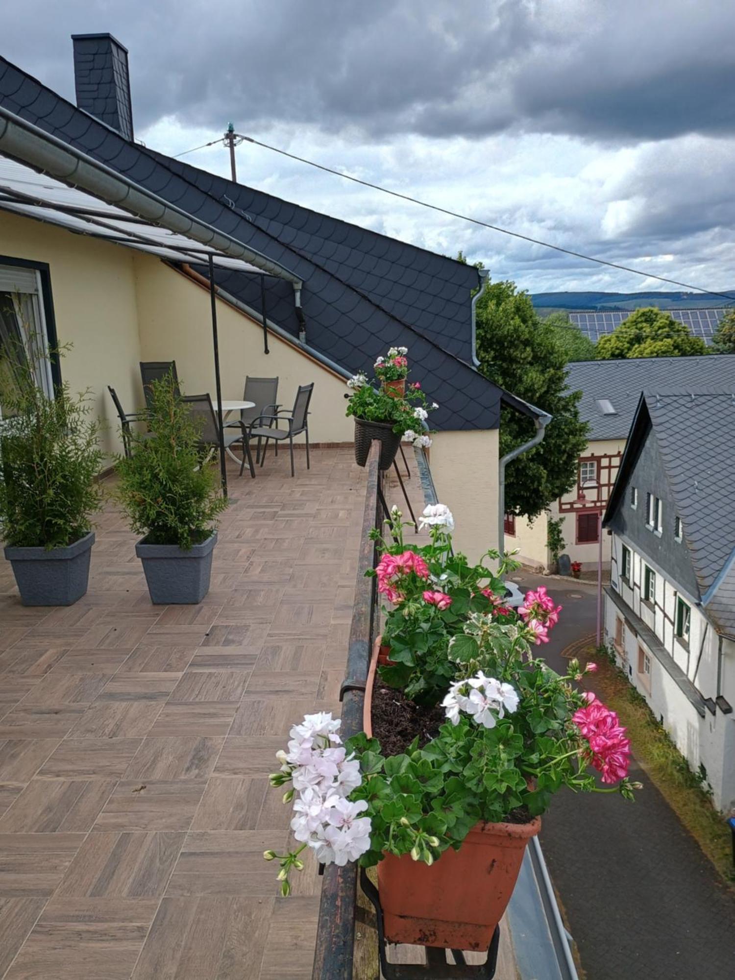 Gasthof Zur Grafschaft Veldenz Экстерьер фото