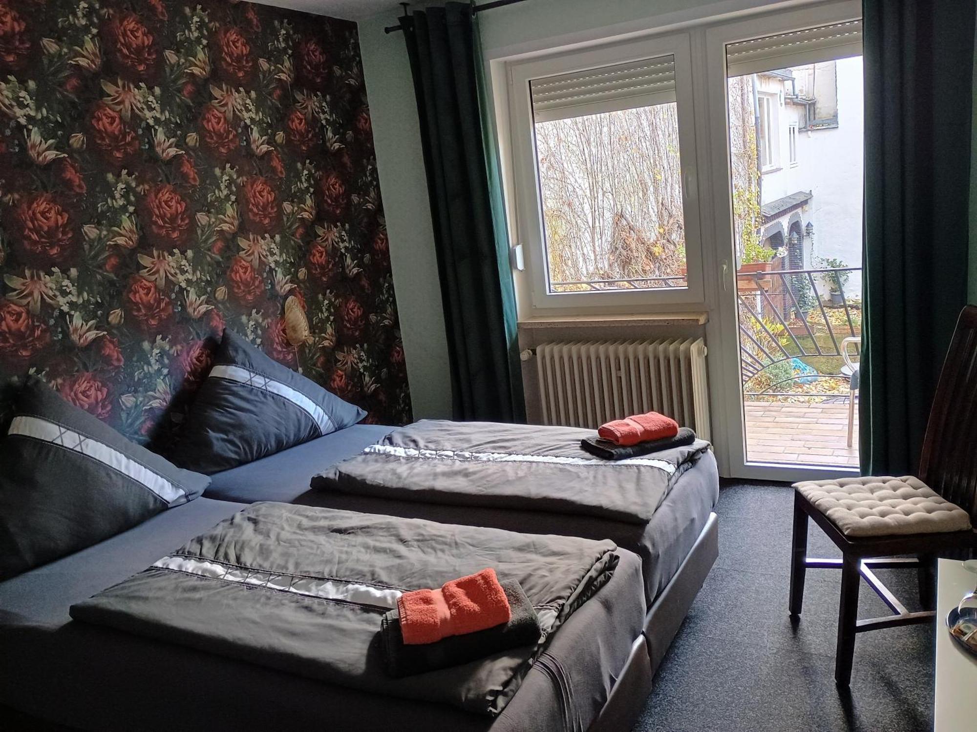 Gasthof Zur Grafschaft Veldenz Экстерьер фото
